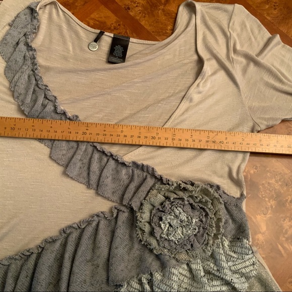 BKE Boutique Asymmetrical Top - Picture 5 of 5